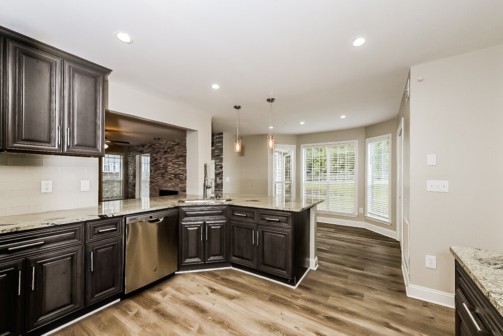 Building Photo - 7971 Clearview Cir