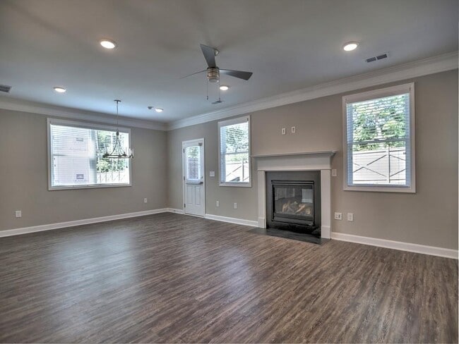 Building Photo - 3341 Verdi Ln