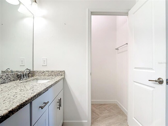 Building Photo - 14119 Pine Lodge Ln