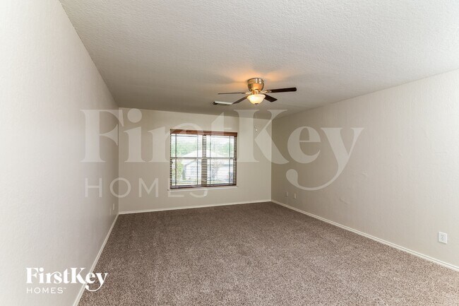 Building Photo - 7930 Brazoria Park