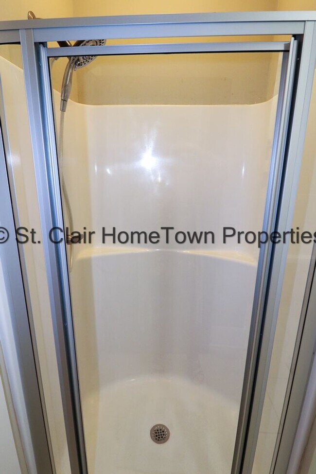 Building Photo - Condo on Logan Martin Lake