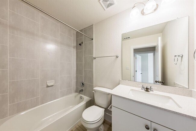 Building Photo - 401 White Steppe Way