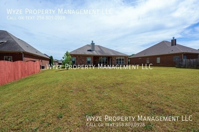Building Photo - 410 Creekwater Cir