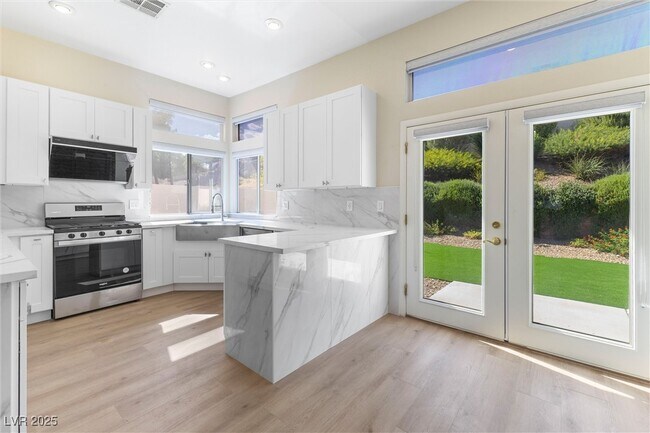 Building Photo - 1725 Pacific Breeze Dr