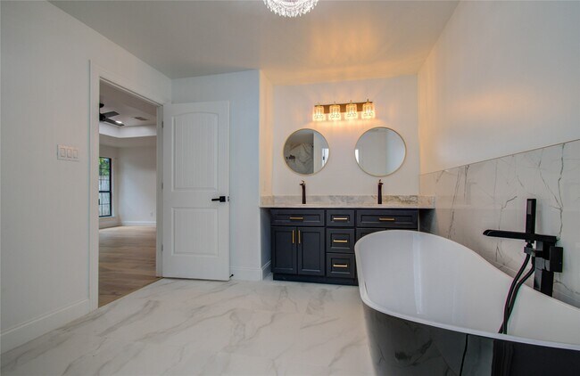 Building Photo - 10300 Mayfield Rd