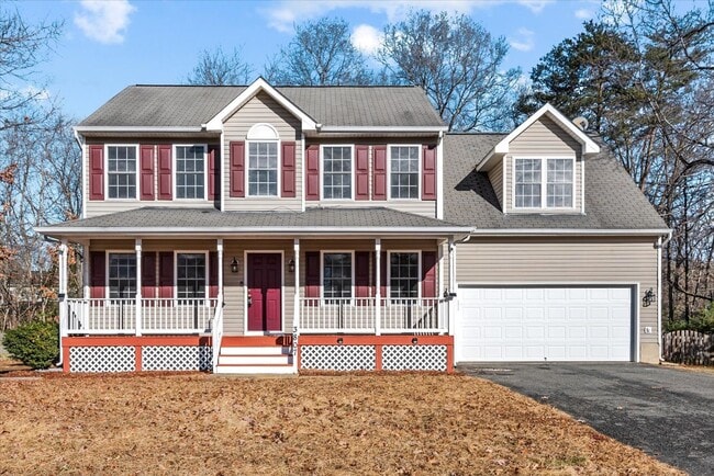 Building Photo - Near VRE and I-95!