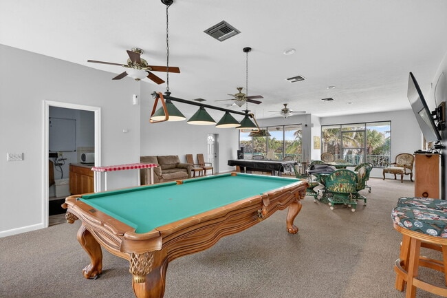 Building Photo - 9940 S Ocean Dr