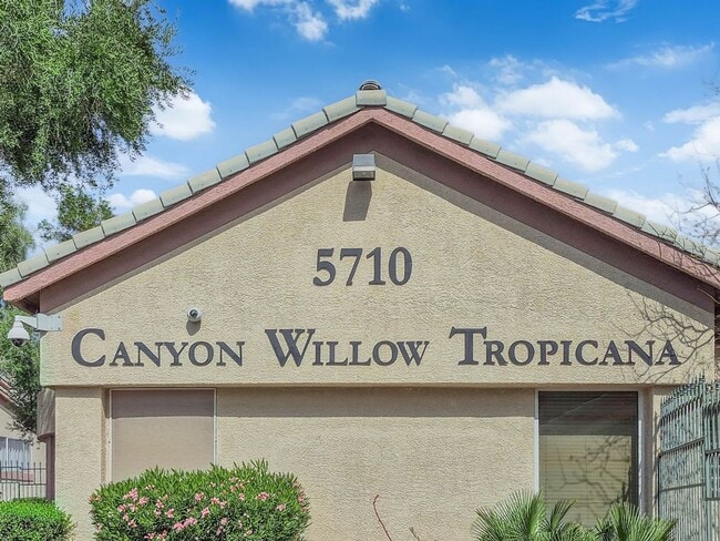 Building Photo - 5710 E Tropicana Ave