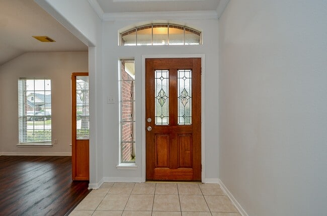 Building Photo - 14410 Pelican Marsh Dr