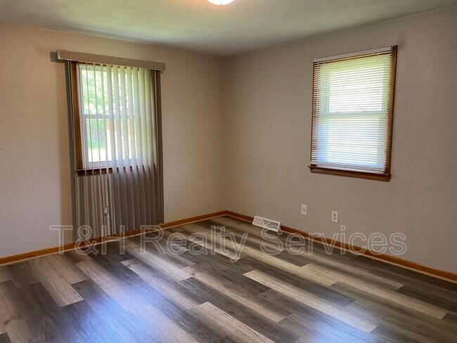 Building Photo - 4437 Mellen Ct