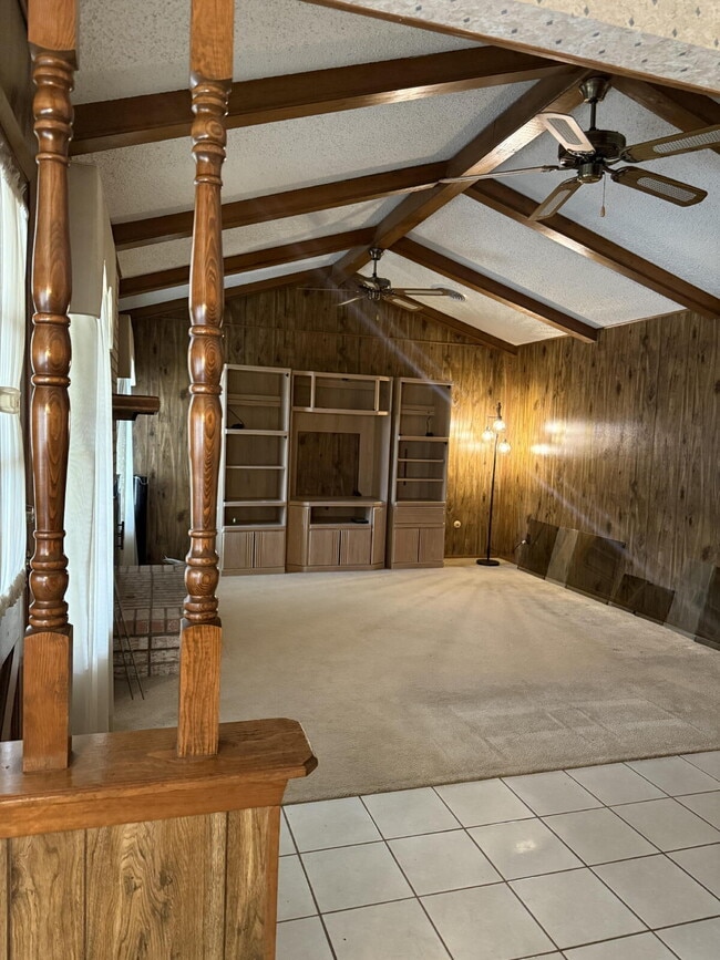 Building Photo - 3253 Tomahawk St