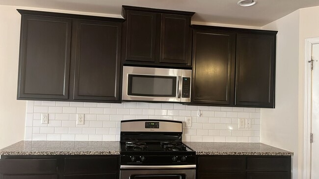 Building Photo - 2621 Tummel Ln