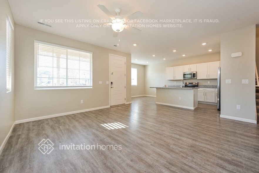 Building Photo - 1804 S Flat Rock Way