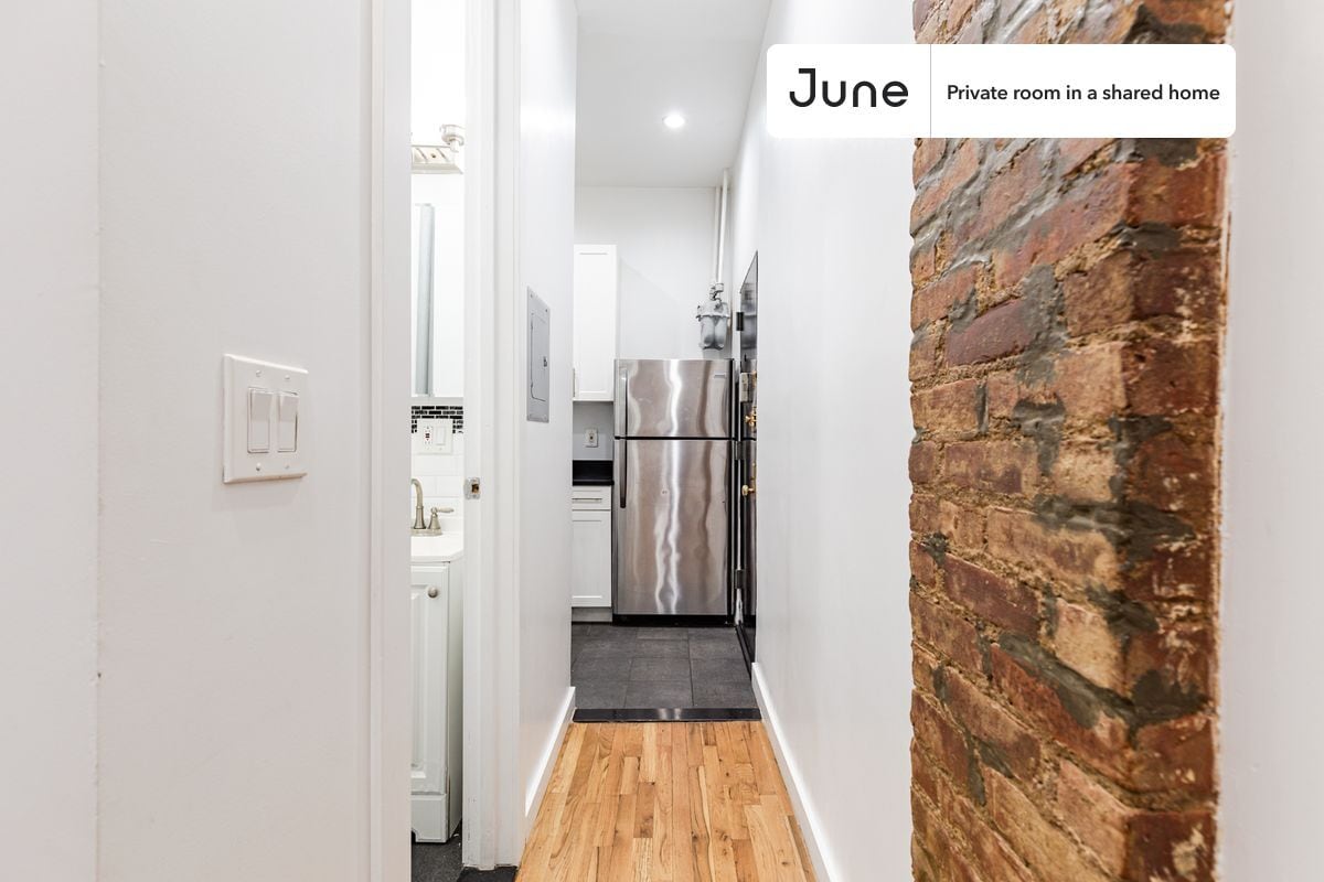 Building Photo - Room in Shared 4 bed/2 bath home in Hamilton Heights
