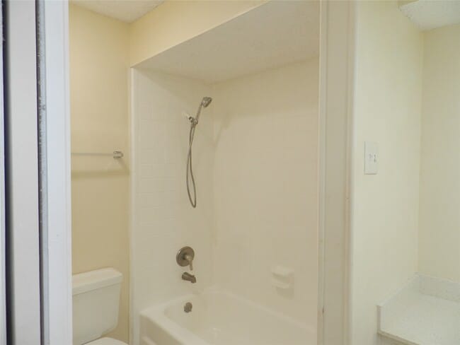 Building Photo - 14309 Misty Meadow Ln