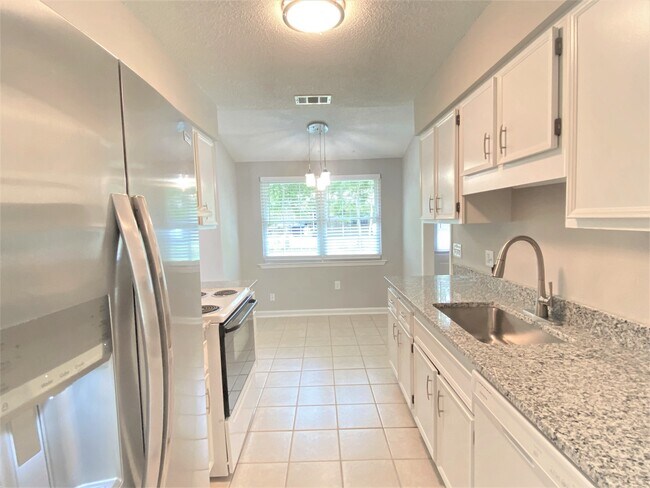 Building Photo - 25 Davidson Ave