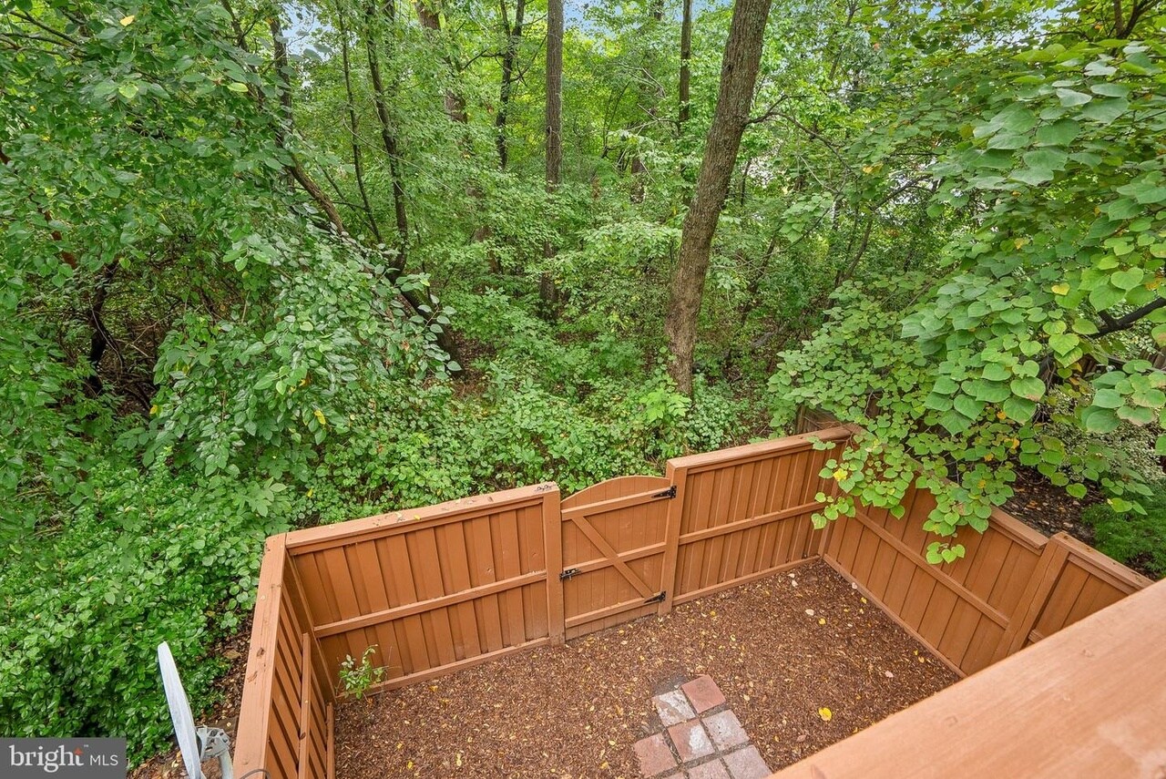 Building Photo - 43116 Autumnwood Sq