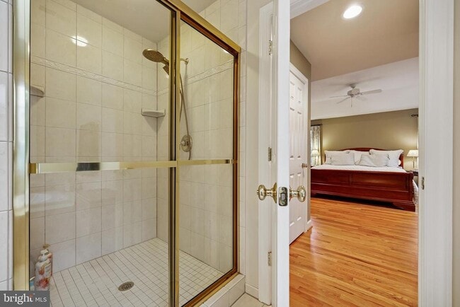 Building Photo - 8807 Ridge Rd