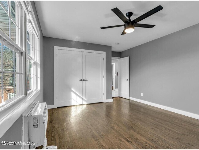 Building Photo - 364 Westwood Ave