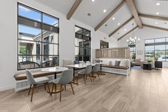 Building Photo - Maple Ranch