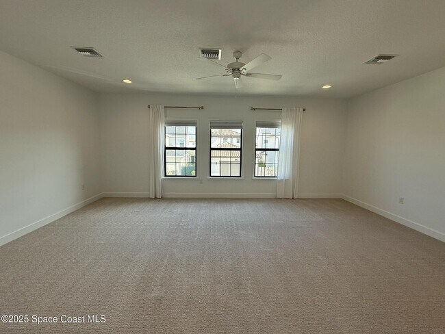 Building Photo - 8367 Gullen Dr