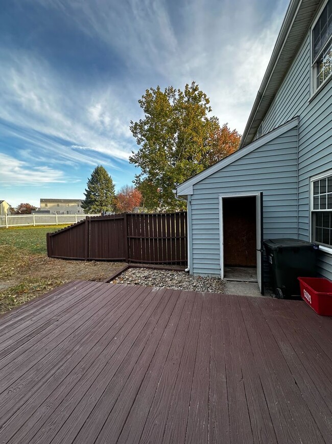 Building Photo - Spacious 3 Bedroom Home in Lititz