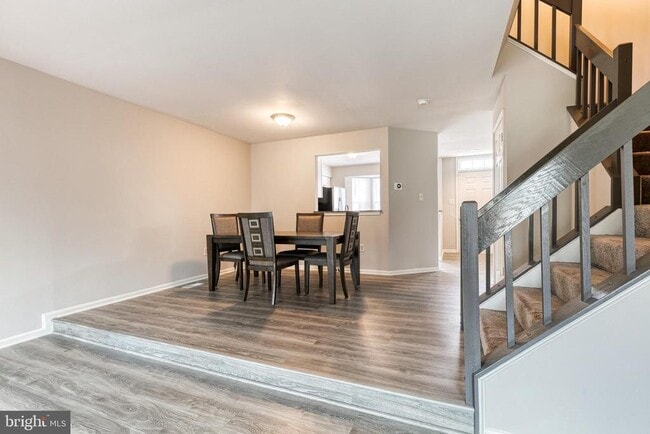 Building Photo - 3 Greenshire Ln