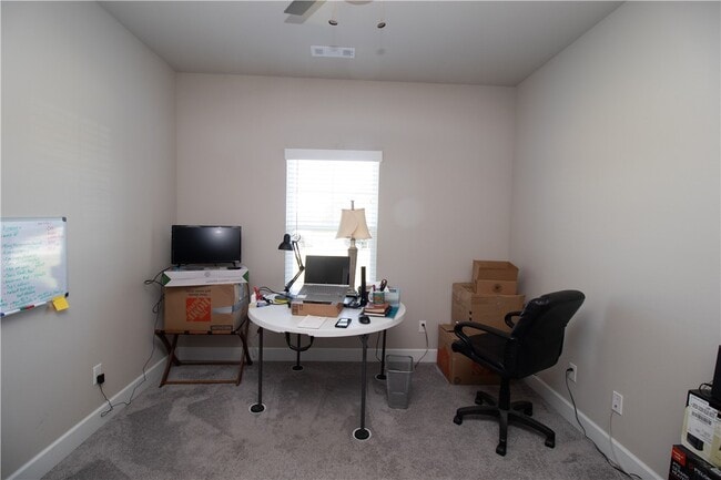 Building Photo - 1137 Laux Ln