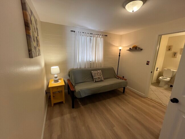 Building Photo - 393 S Paseo Madera