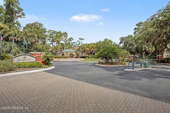 Building Photo - 130 Veracruz Dr