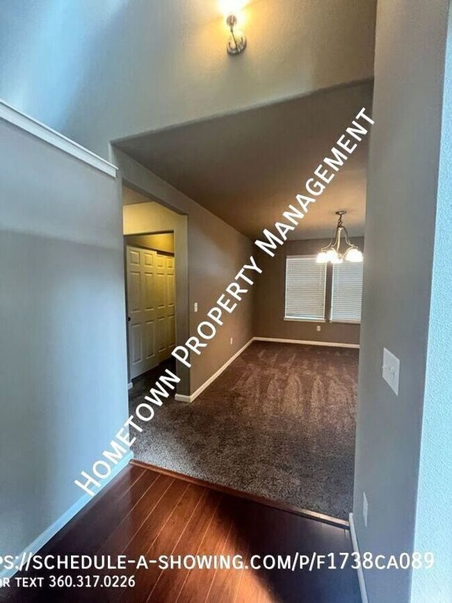 Building Photo - 7011 Prism St SE