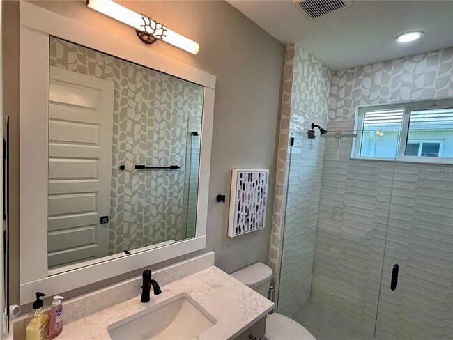 Building Photo - 1007 Waterline Ct
