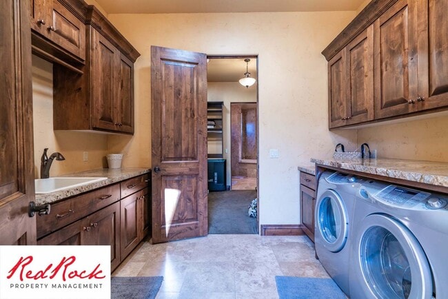 Building Photo - Incredible 4 Bedroom, 4 Bathroom FULLY FURNISHED Property in The Cliffs with a Private Pool! 18 M...