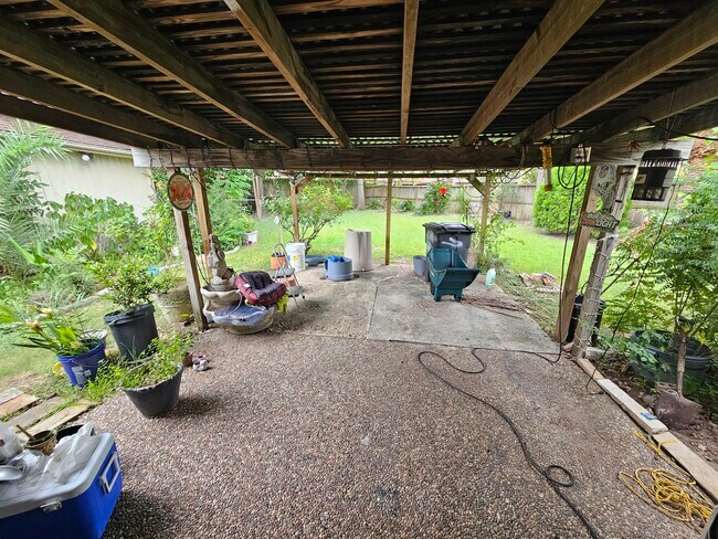 Building Photo - 12103 Ella Lee Ln