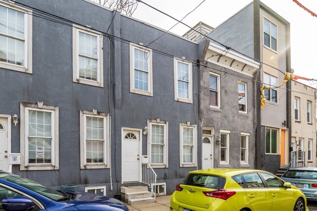 Building Photo - 2134 Sears St