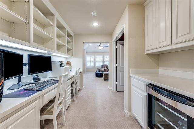 Building Photo - 3024 Aberdeen Dr