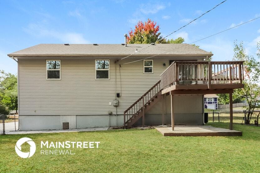 Building Photo - 15505 Vicie Ave