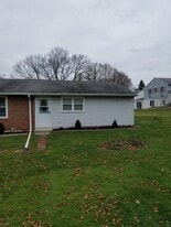 Building Photo - 917 S Chester Rd