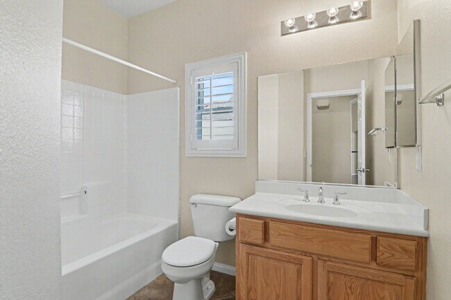 Building Photo - Immaculate 5-Bed, 3-Bath Entertainer’s Home on Over a Quarter Acre in Gated Riverwalk Ranch Manor...