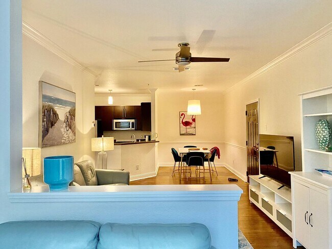 Primary Photo - 13810 Sutton Park Dr N