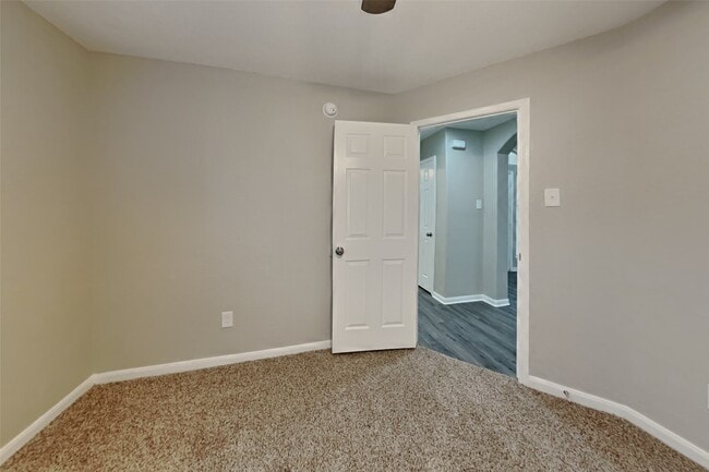 Building Photo - 14619 Becurtesy Ct