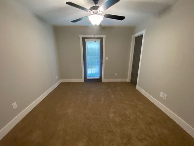 Building Photo - PRE-LEASING FOR AUGUST 2026! NEW CONSTRUCT...