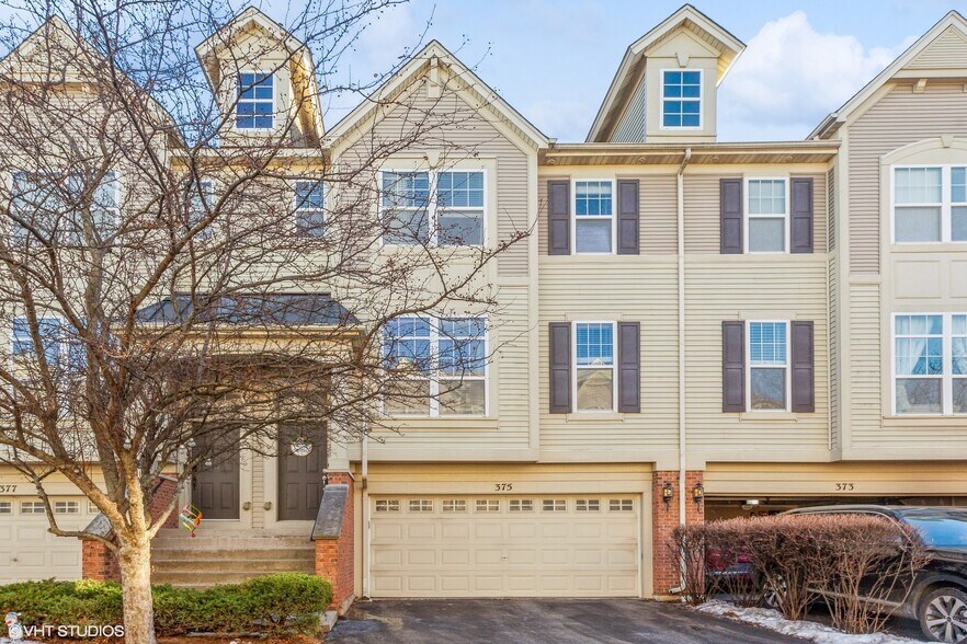 Primary Photo - 375 N Commerce St