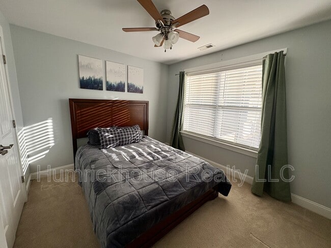 Building Photo - 515 Dubois Court