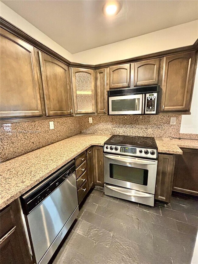 Building Photo - 2666 Tigertail Ave