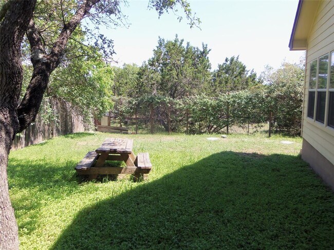 Building Photo - 10611 Lake Beach Dr