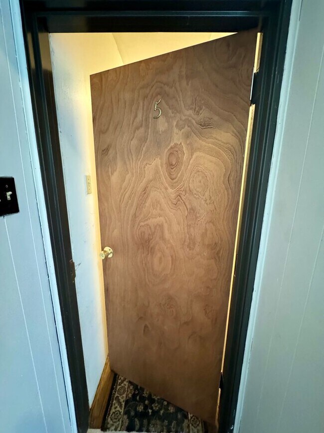 Building Photo - 4451 Highridge St