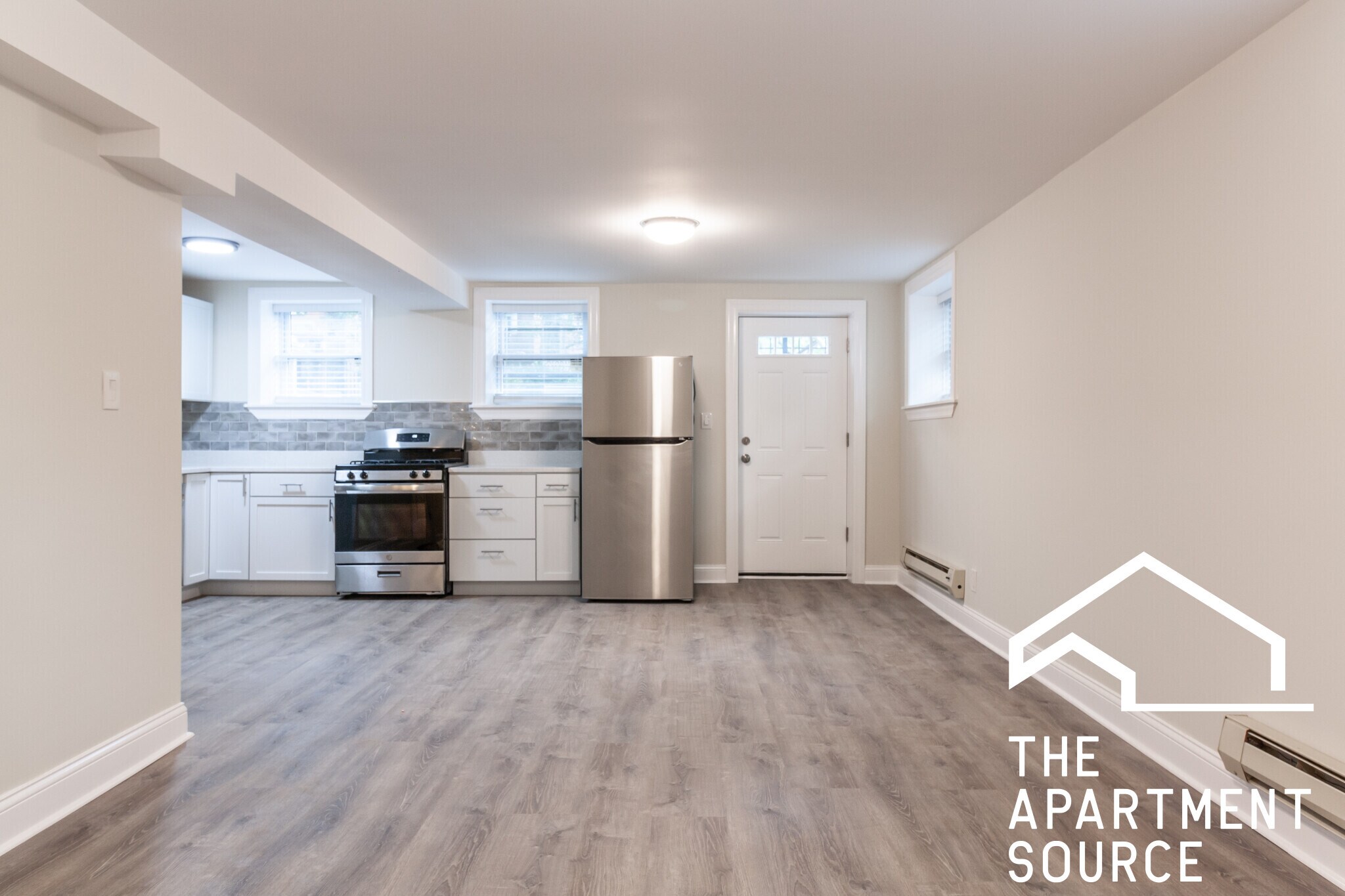 Building Photo - 852 W George St