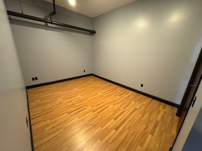 Building Photo - Beautiful Loft in Downtown Springfield