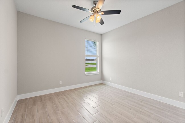 Building Photo - 2400 Rock Ct